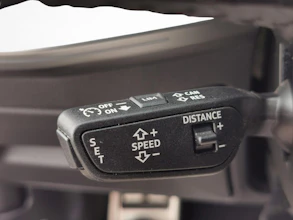 https://vehicle.imgix.net/4441092/cca2b478-8f00-46a8-a6ad-e78e57f26a4f.jpg