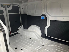 https://vehicle.imgix.net/4441132/d906cfda-d834-4e8e-8456-95f991d608e3.jpg