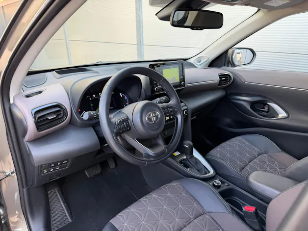 Toyota Yaris Cross 1.5 VVT-i HSD Elegant AWD-i