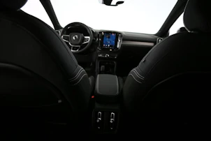 immagine del veicolo VOLVO EX40 Twin Black Edition AWD