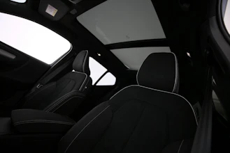 https://vehicle.imgix.net/4441156/858db303-87c2-46bd-8362-d06c1df7ddf5.jpg