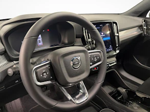 https://vehicle.imgix.net/4441173/3383759b-cb58-4a12-b522-963527f0f7e0.jpg