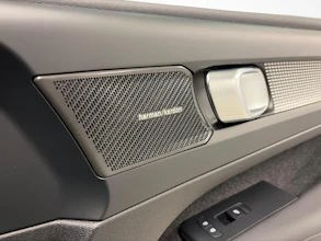 https://vehicle.imgix.net/4441173/668c761e-c3ab-405c-af8c-bee5424efdfb.jpg