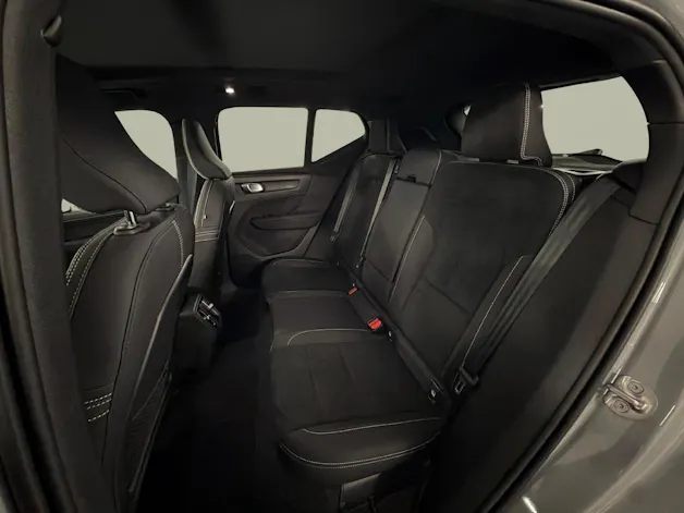 VOLVO EX40 Twin Black Edition AWD