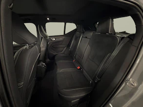 https://vehicle.imgix.net/4441173/846b84a6-d2a4-4112-b269-5d5123a4ff2a.jpg