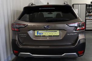 Fahrzeugbild SUBARU Outback 2.5i Luxury