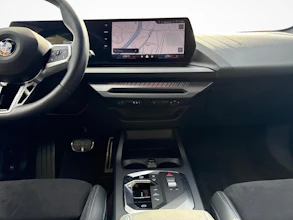 https://vehicle.imgix.net/4441203/238328ff-070c-4e0d-ab75-5d98c07dbffd.jpg
