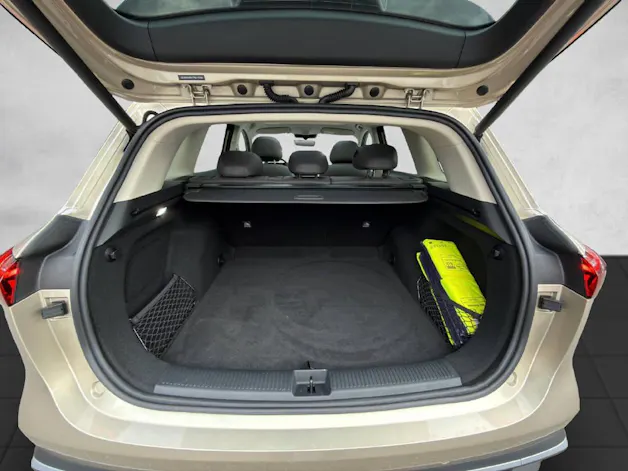 MG S6 EV 77 kWh Luxury 4WD