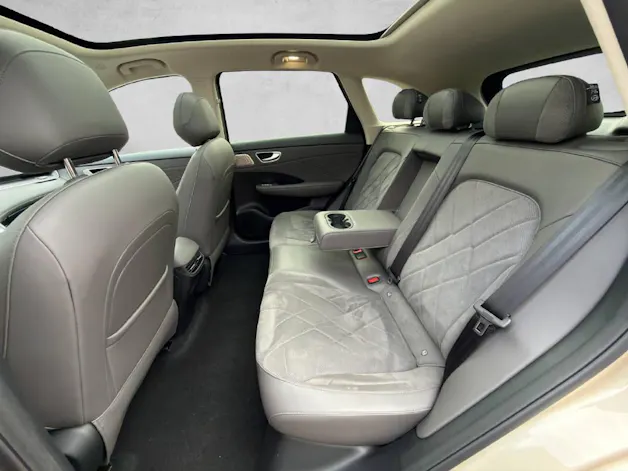 MG S6 EV 77 kWh Luxury 4WD