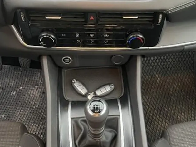 NISSAN Qashqai 1.3 DIG-T Visia