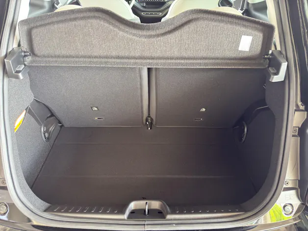 PEUGEOT 5008 1.2 Hybrid GT