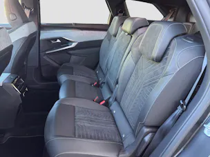 PEUGEOT 5008 1.2 Hybrid GT
