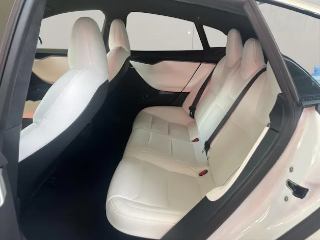 Tesla Model S Long Range 572PS