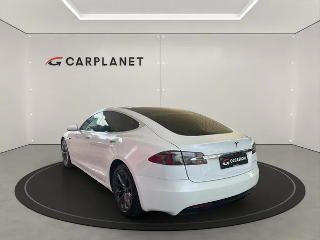 Tesla Model S Long Range 572PS