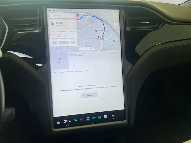 Tesla Model S Long Range 572PS