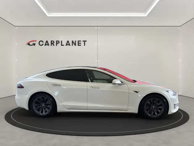 Tesla Model S Long Range 572PS