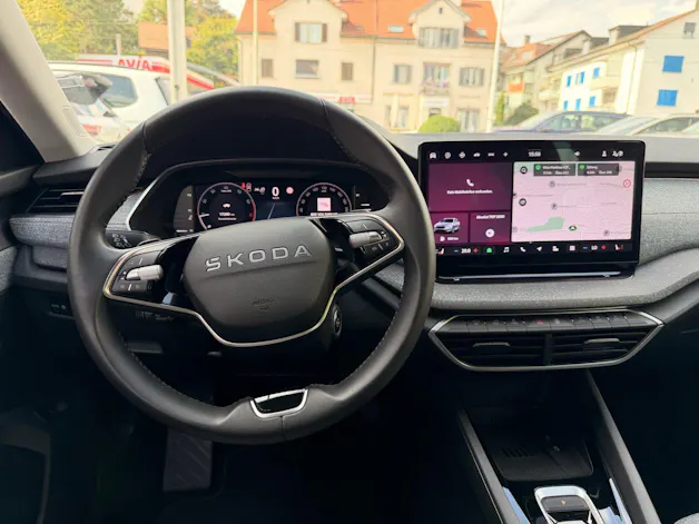 SKODA Octavia Combi 1.5 TSI mHEV 150PS Selection *** ANHÄNGERKUPPLUNG SCHWENKBAR ***