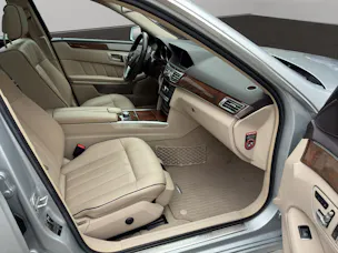 MERCEDES-BENZ E 400 Avantgarde 4Matic 7G-Tronic