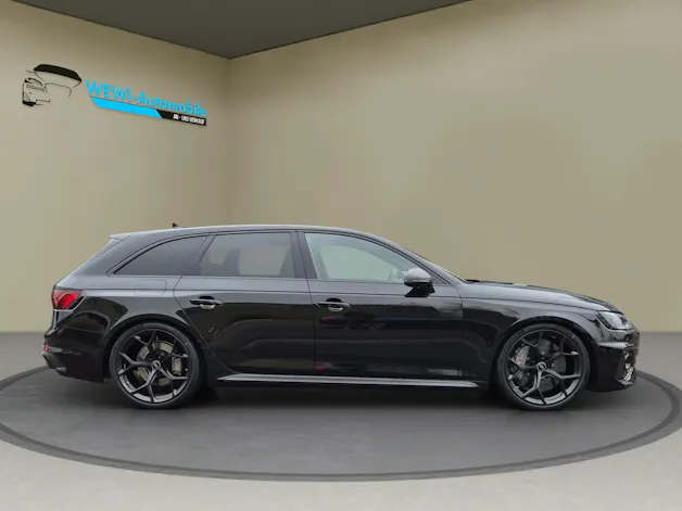 AUDI RS4 Avant 25 year edition quattro tiptronic