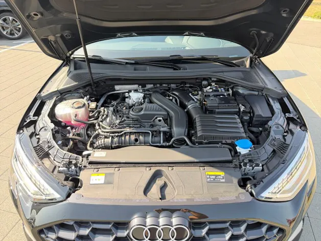 AUDI A3 Sportback 35 TFSI advanced Attraction S-tronic