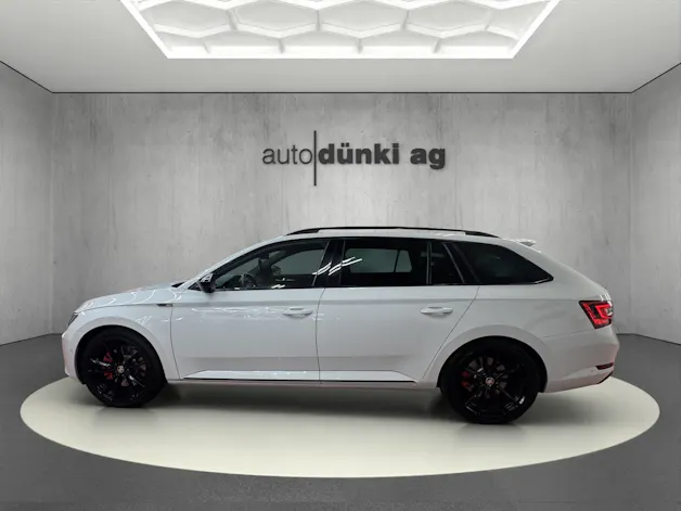 SKODA Superb Combi 2.0 TSI SportLine+ DSG 4x4