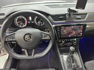 SKODA Superb Combi 2.0 TSI SportLine+ DSG 4x4