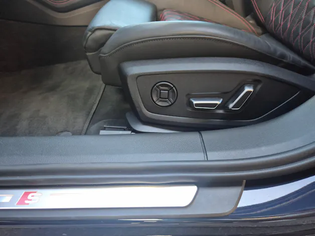 AUDI S6 Avant 3.0 TDI quattro tiptronic