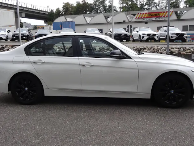 BMW 320i xDrive Sport Line Steptronic