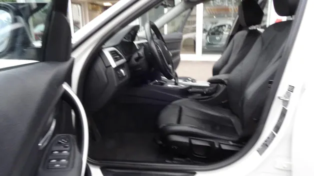 BMW 320i xDrive Sport Line Steptronic
