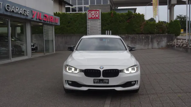 BMW 320i xDrive Sport Line Steptronic