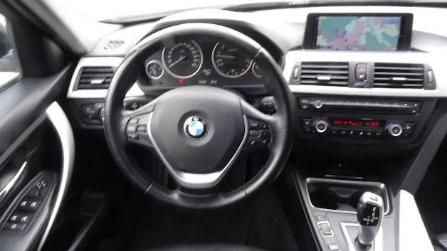 BMW 320i xDrive Sport Line Steptronic