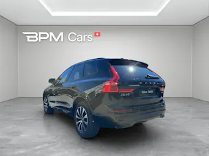VOLVO XC60 2.0 B5 MH Plus Dark AWD