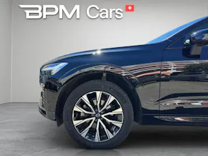 VOLVO XC60 2.0 B5 MH Plus Dark AWD