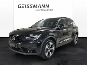 VOLVO XC40 2.0 B3 MH Plus Dark