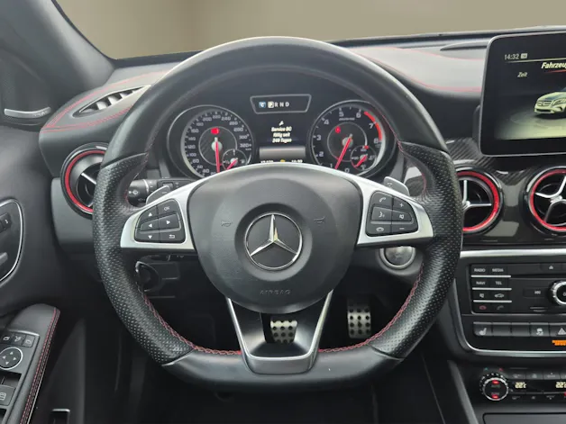 MERCEDES-BENZ GLA 45 AMG 4Matic 7G-DCT