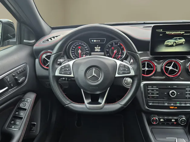 MERCEDES-BENZ GLA 45 AMG 4Matic 7G-DCT