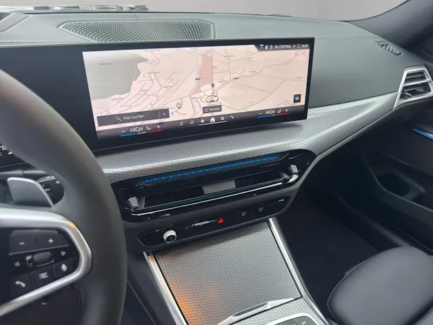 BMW 320d xDrive 48V Touring Steptronic M Sport Pro