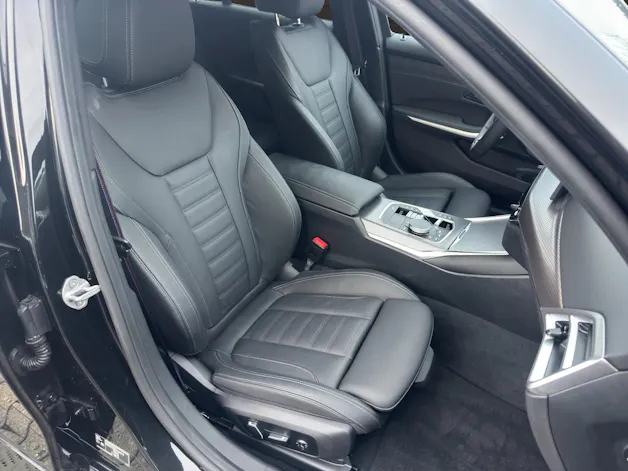 BMW 320d xDrive 48V Touring Steptronic M Sport Pro