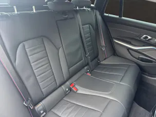BMW 320d xDrive 48V Touring Steptronic M Sport Pro