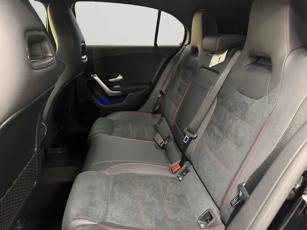 MERCEDES-BENZ A 220 4Matic 8G-DCT