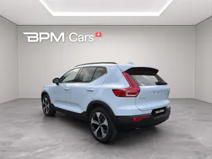 VOLVO XC40 2.0 B3 MH Plus Dark