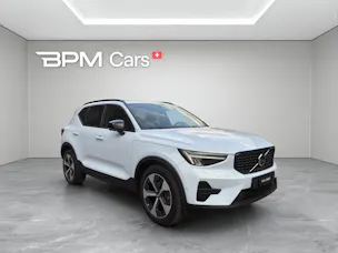 VOLVO XC40 2.0 B3 MH Plus Dark
