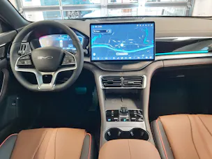 BYD Seal U DM-i Design AWD