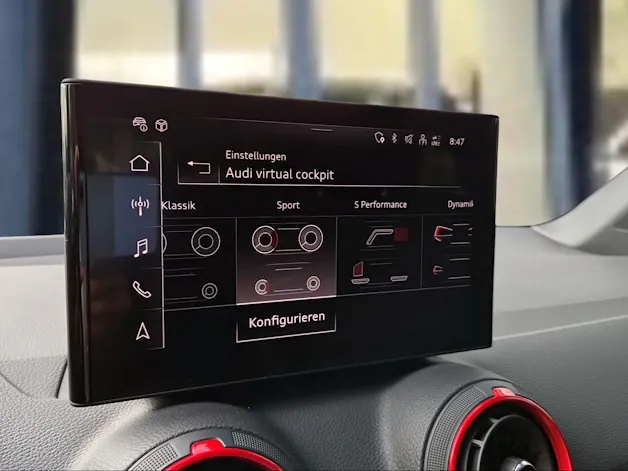 AUDI SQ2 TFSI quattro S-tronic Pfeilgrau Perleffekt