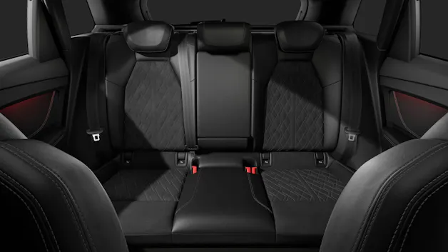 AUDI Q4 e-tron SUV quattro performance Swiss Ski
