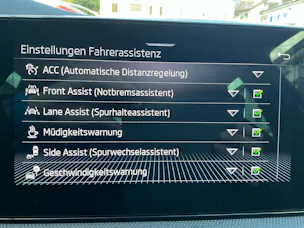 SKODA Kamiq Monte Carlo 150PS *** PANORAMADACH & 5 JAHRE SKODA WERKSGARANTIE ***