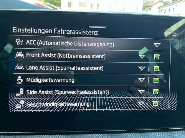 SKODA Kamiq Monte Carlo 150PS *** PANORAMADACH & 5 JAHRE SKODA WERKSGARANTIE ***