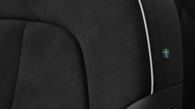 VOLVO EX40 Twin Black Edition AWD