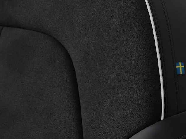 VOLVO EX40 Twin Black Edition AWD