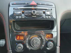 PEUGEOT RCZ 1.6 200PS Turbo